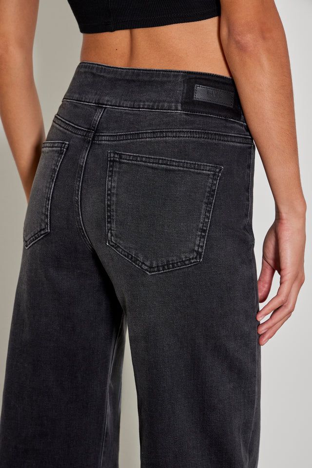 LOU JEANS NIGHT - Imagen 5